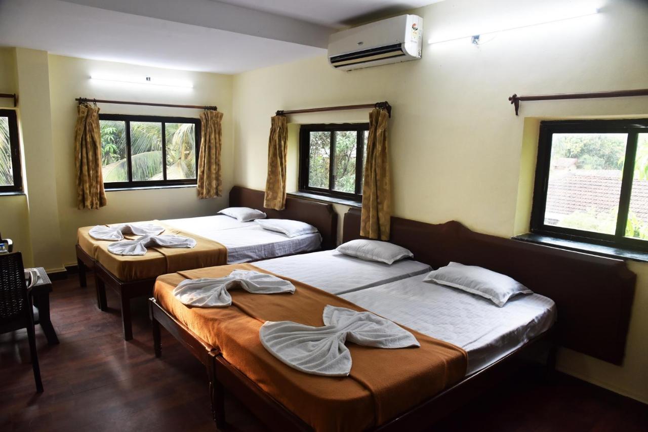 Collection O 45765 Xavier Beach Resort Candolim Exterior photo